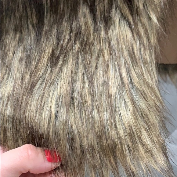 Fur Vest - Picture 2 of 3